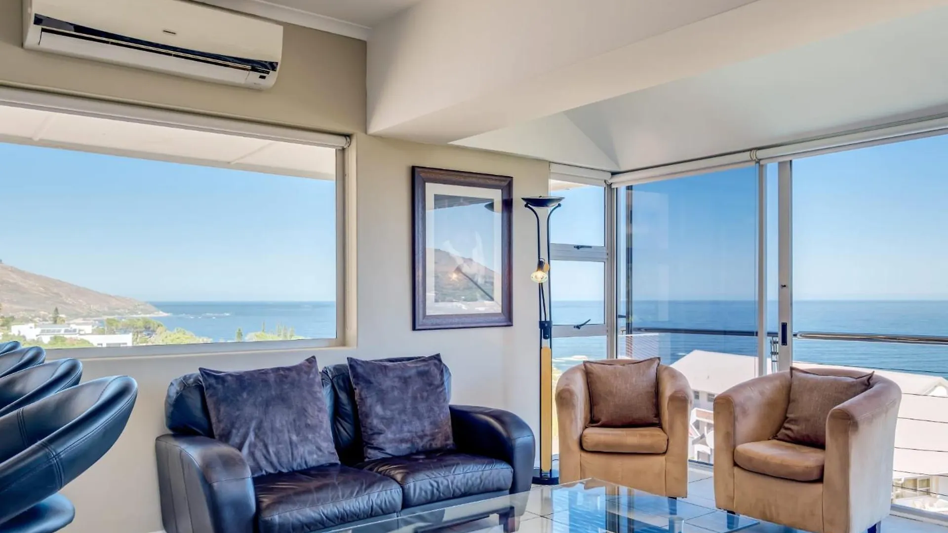 270 Degrees Daire Cape Town 0*,